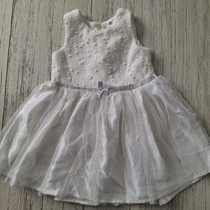 💋Elegant White Sleeveless Dress with Tulle Skirt💋